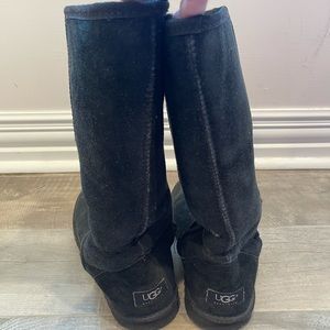 Worn size 7 Ugg Boots